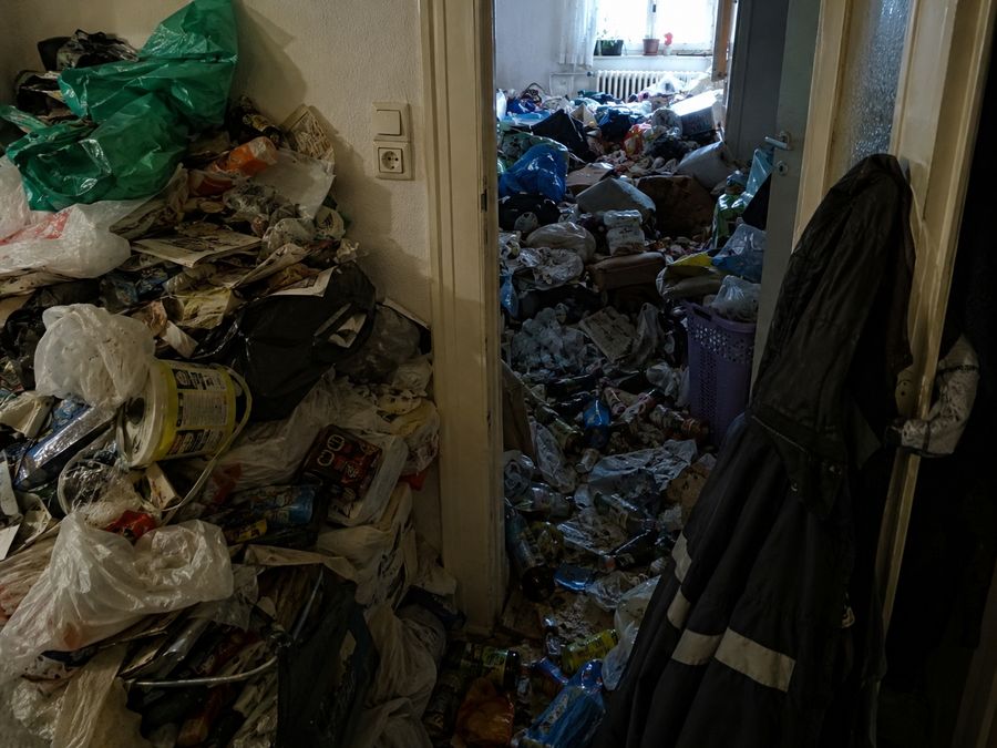 Vorher: stark vermüllter Raum
